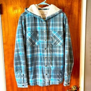 Cute warm women’s corduroy jacket. Sherpa lined. SoHo Threads brand size XXL.